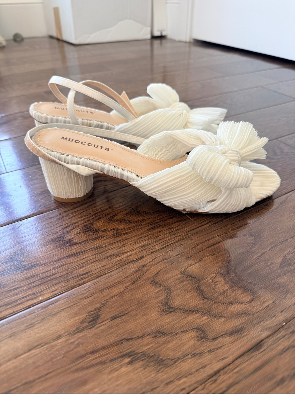 White Pleated Bow Block Heel Sandals – Loeffler Randall Lookalike – Size 9 - Picture 8 of 13